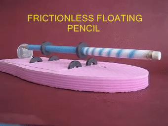 穷人的乐高什么样?印度大佬用垃圾做的玩具,火了