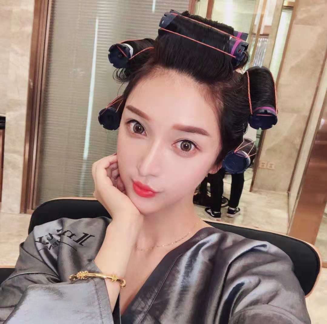 头发毛躁用什么护发精油烫发,头发烫过发质干枯用精油怎么打理