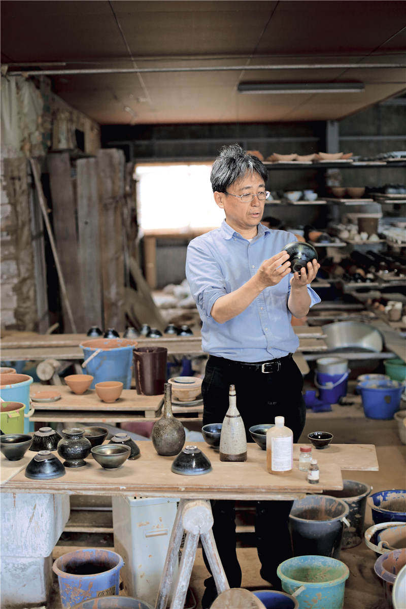 瓷器的烧制的三个基本特征,瓷器烧制的三个条件