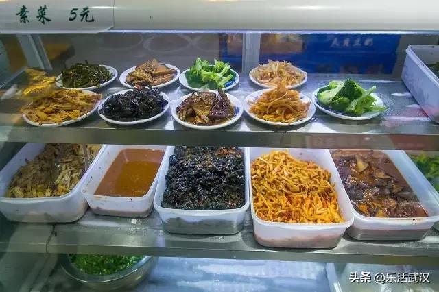 武汉美食牛肉面20块一碗,武汉好吃的老碗面