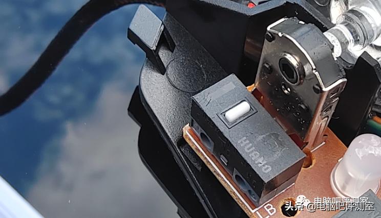 英菲克50块左右的鼠标,十五块钱的英菲克鼠标