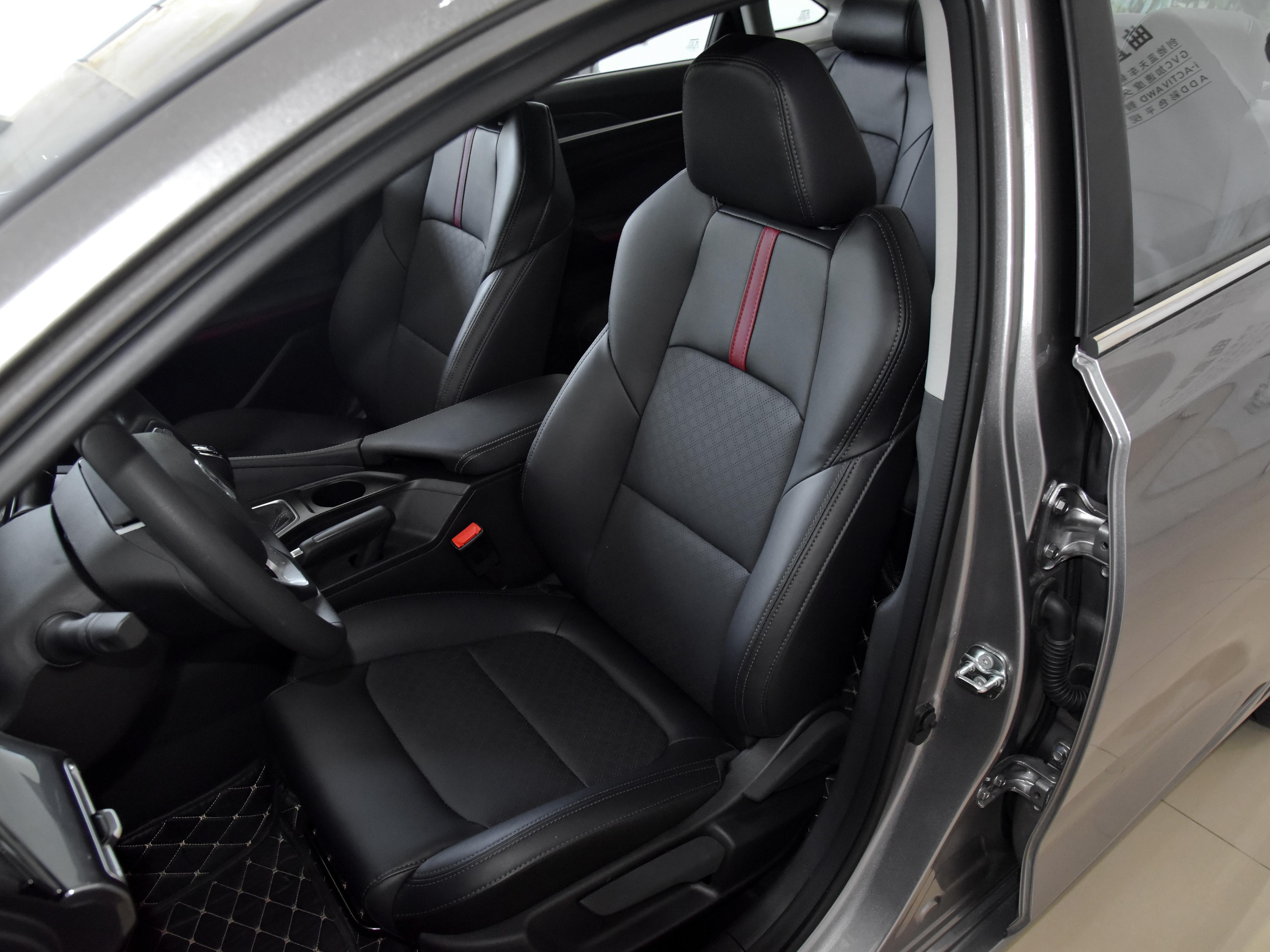 2019款长安逸动内饰实拍,2018款长安逸动b级轿车