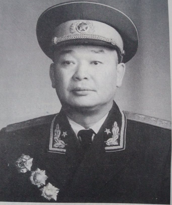 详解西南行政区*党**政军领导人在57年1月以前的工资与级别待遇