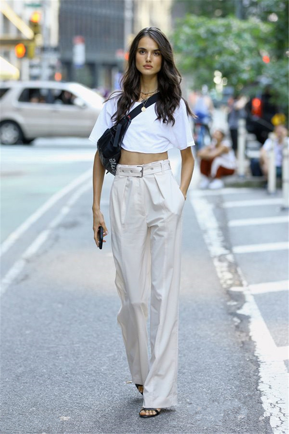 梨形身材的女性不要随便乱穿衣,梨形身材的女人秋冬怎样穿搭