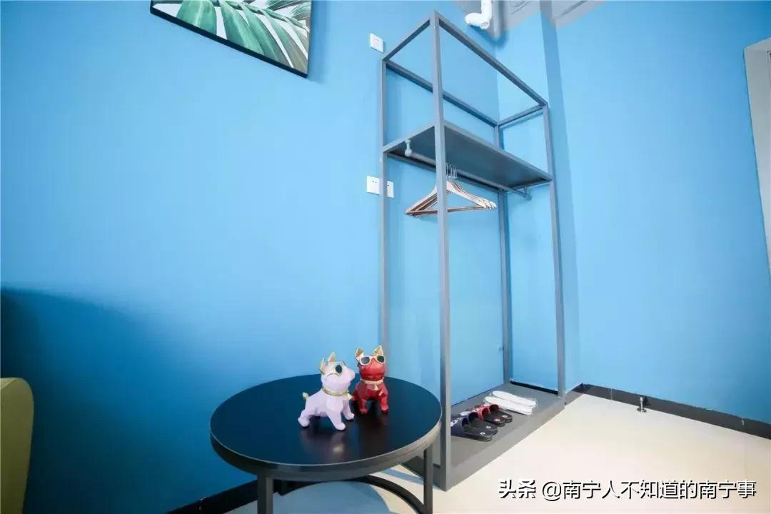 南宁有傻子，建了栋「爱情公寓」，只租不卖