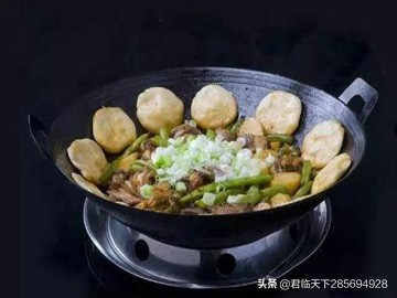 脆皮猪肠头最好吃的做法,鲜爆肠头豆腐炖菜