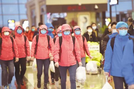 致敬我们的英雄,致敬我们的英雄前辈