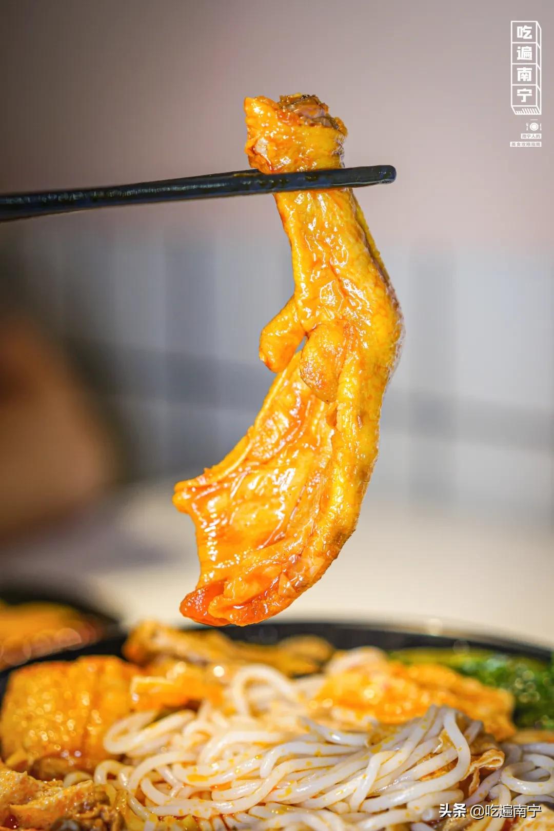 想它！三年前，让我欲罢不能的螺蛳粉，又开回来了