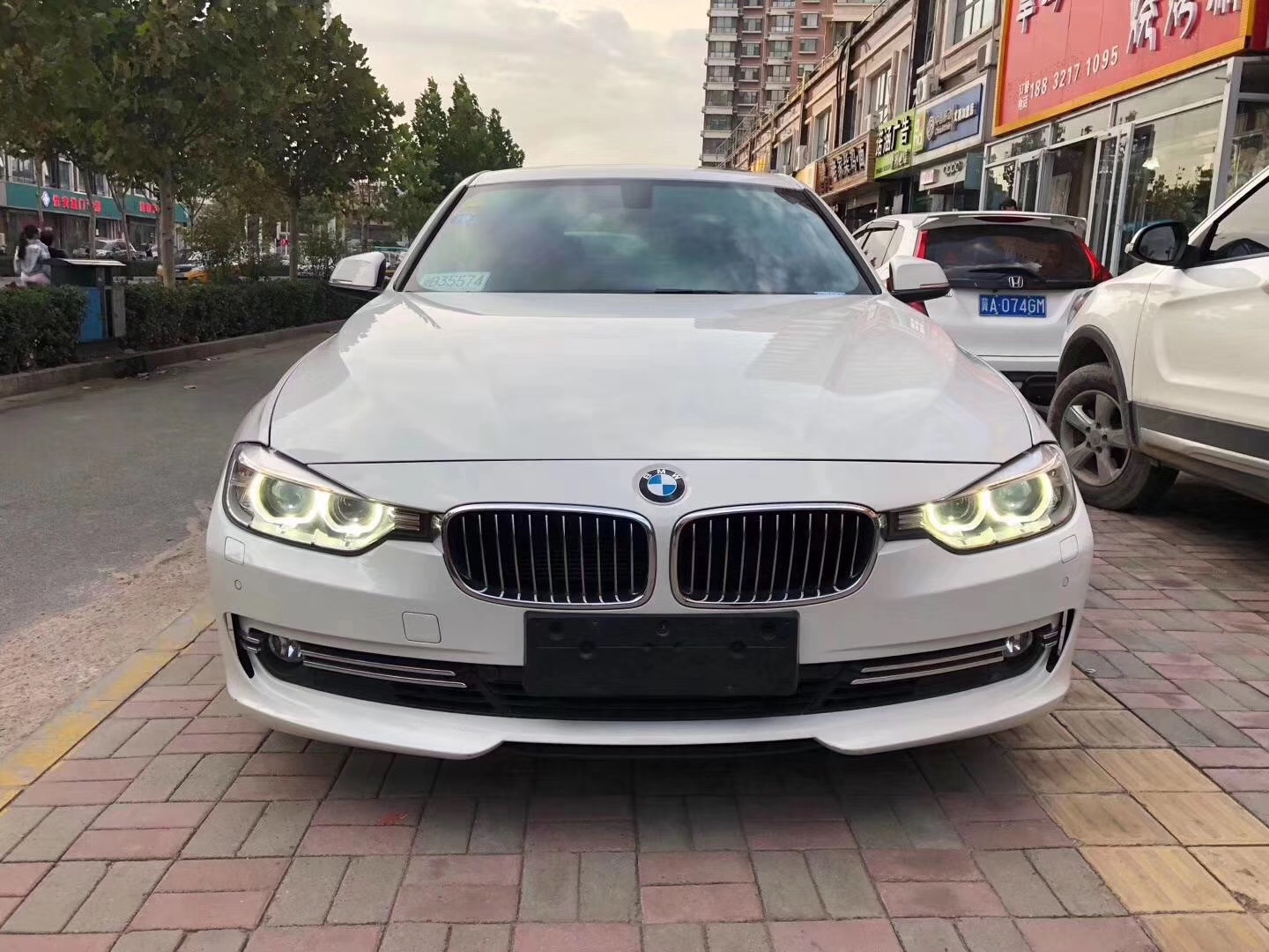 2014款宝马320li二手车大概多少钱,17年宝马320li二手车多少钱