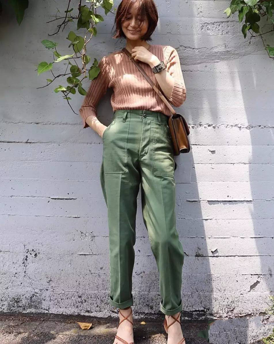 中年女人怎么穿衣能舒适又好看呢,中年女人穿衣的忌讳