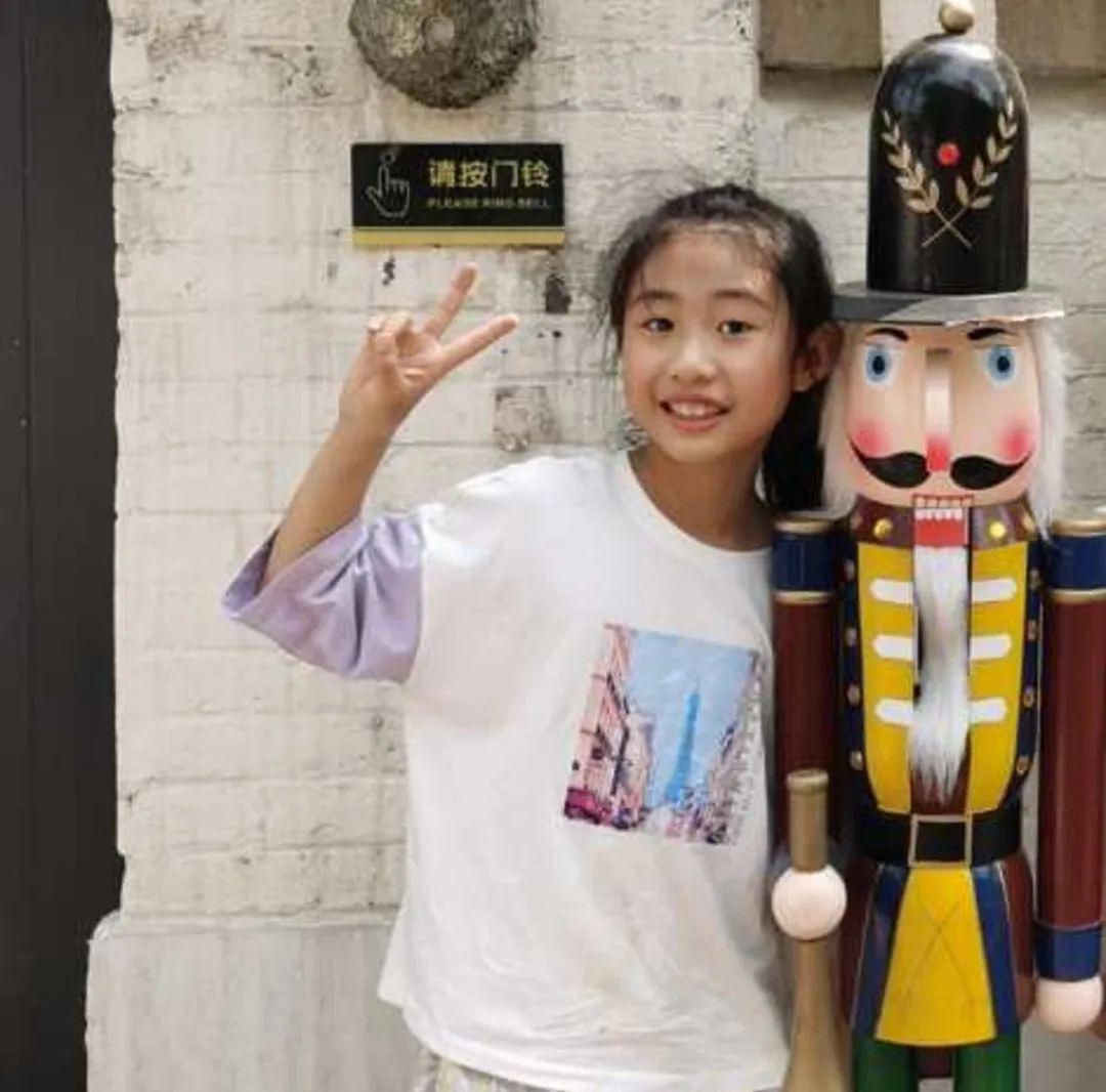 实验学校花球啦啦操,天津泰达国际学校啦啦操