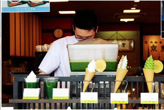 来到日本不能错过章鱼小丸子,去京都不可错过的和服体验