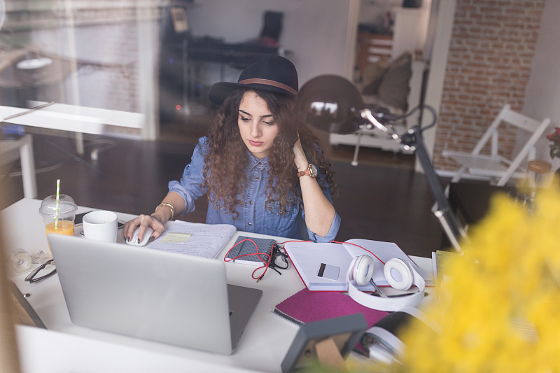 久坐办公室犯困怎么办,久坐办公室怎么办
