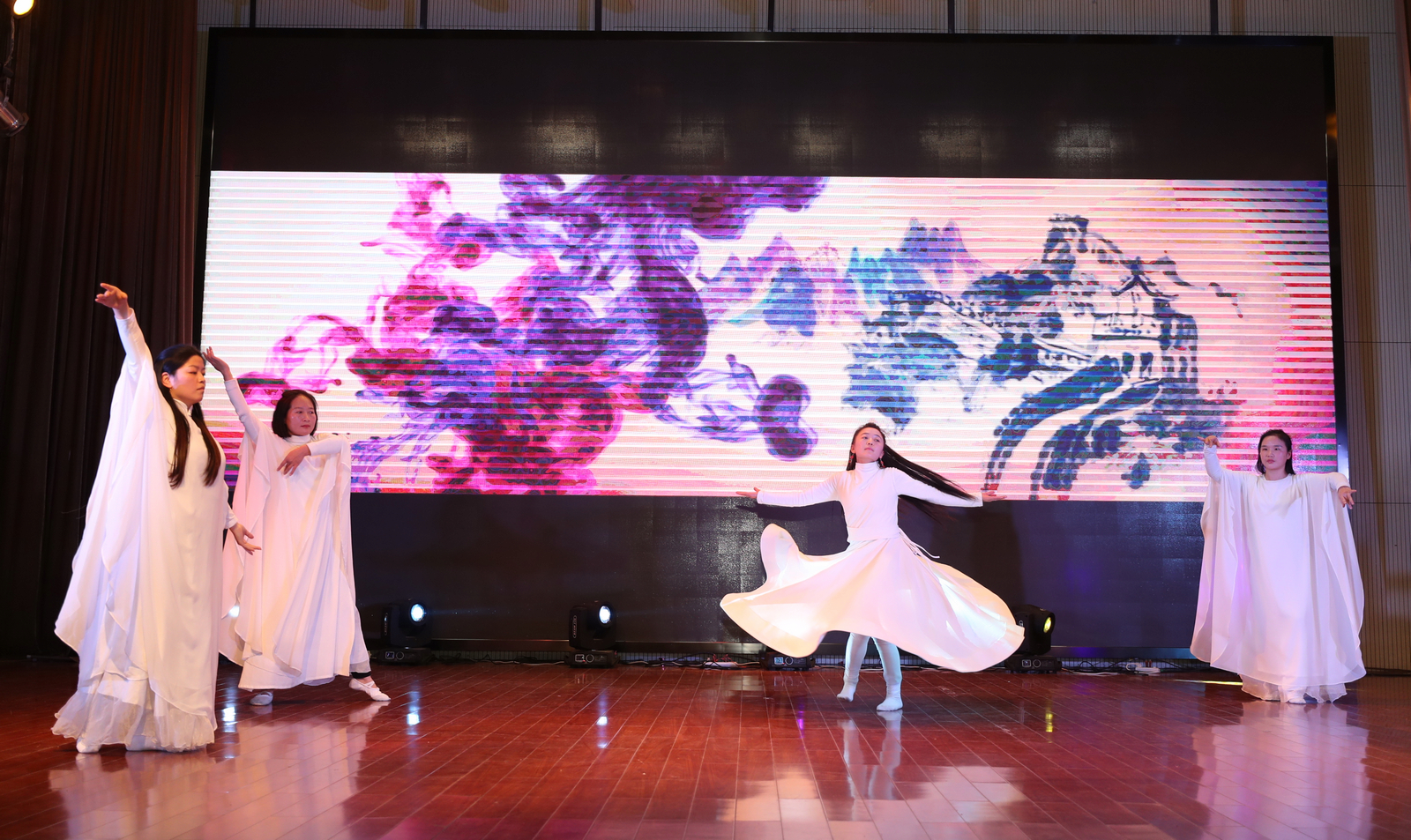 襄阳迎春晚会直播,襄阳市迎春联欢晚会精彩上演