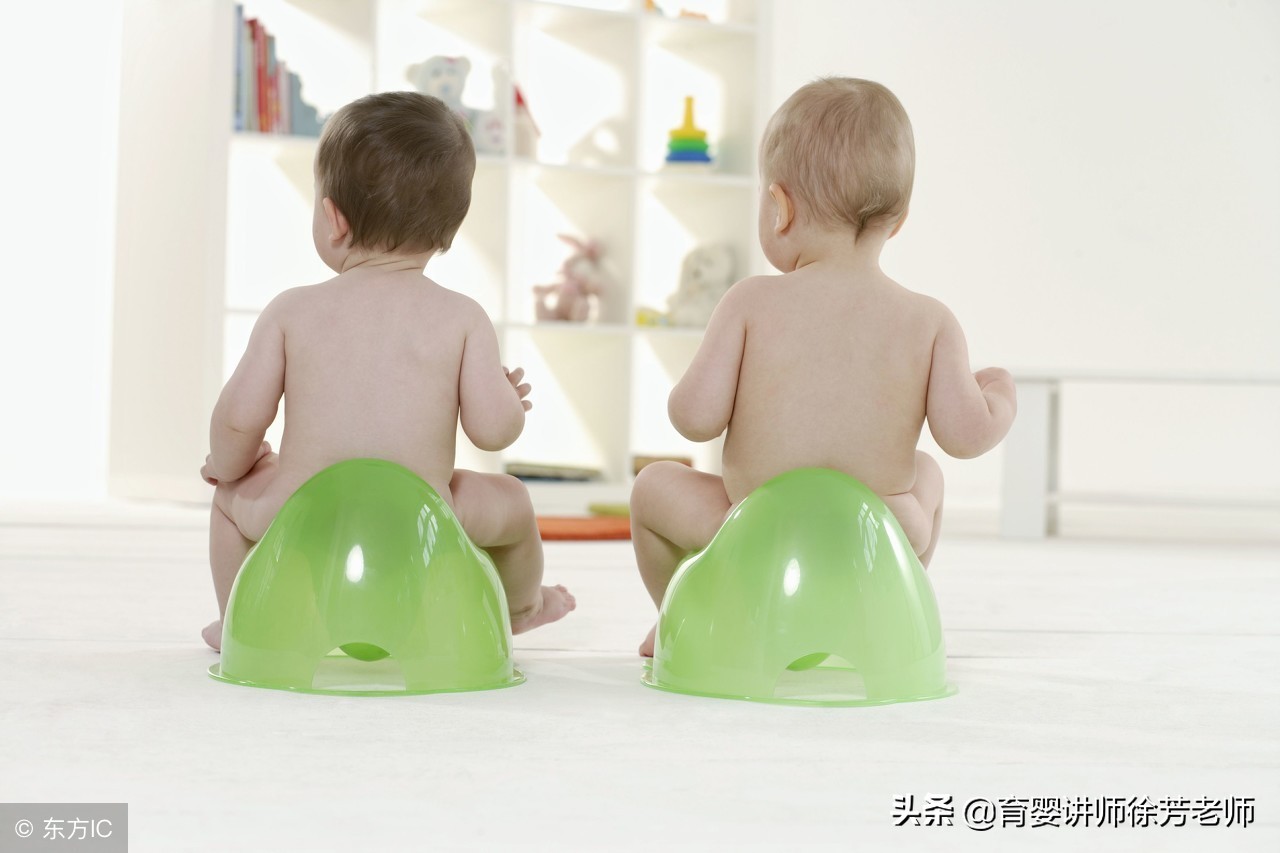 宝宝便便变成土黄色,宝宝便便呈青黑色是怎么回事