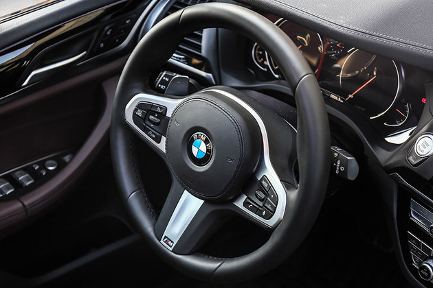 短兵相接试驾宝马x3xdrive28i,宝马x3xdrive28i的优势