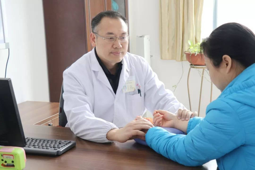 月经时会拉肚子是什么原因,月经期间拉肚子到底是什么原因