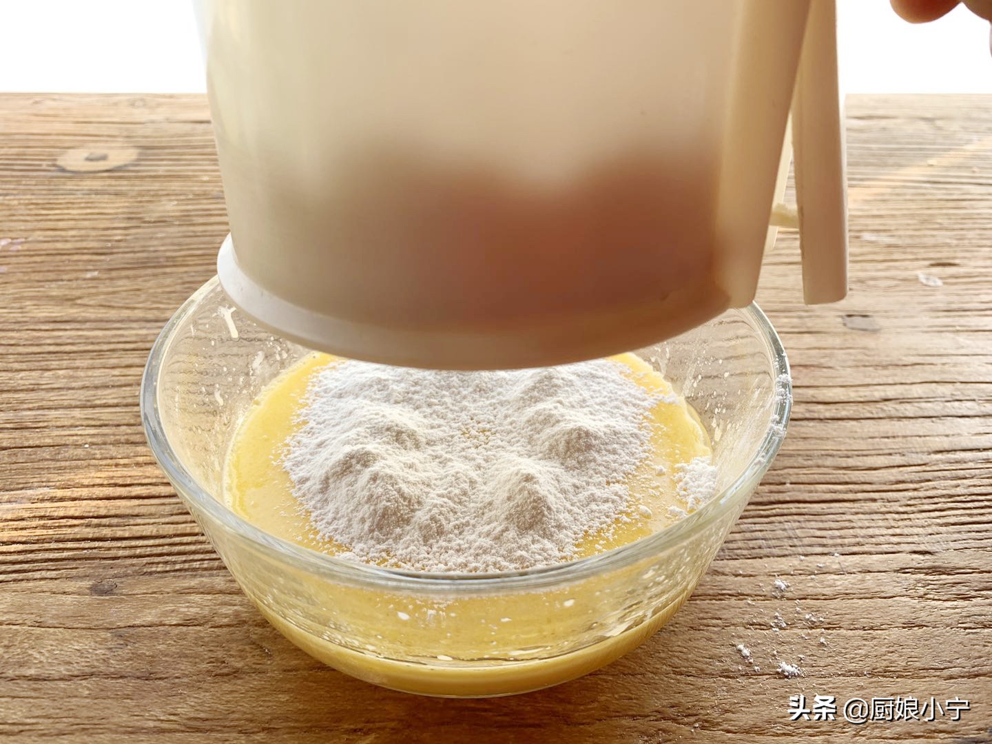 电饭锅蛋糕失败视频,电饭锅蛋糕为什么做出来不松软