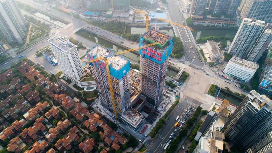 深圳华侨城宝湾大厦,深圳华侨城大厦完工