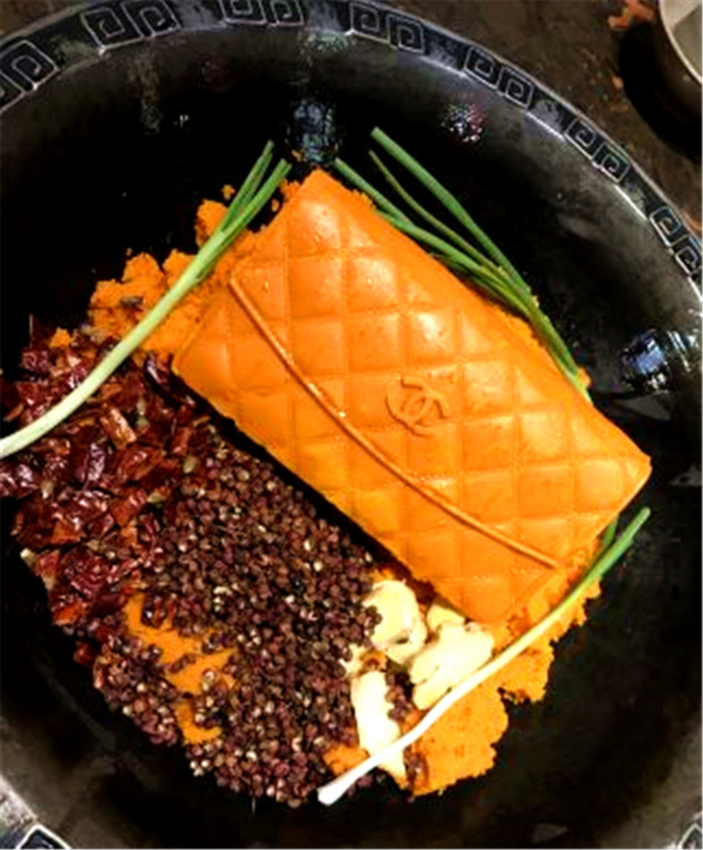 成都高新区正宗牛油火锅菜品,很正宗的成都火锅