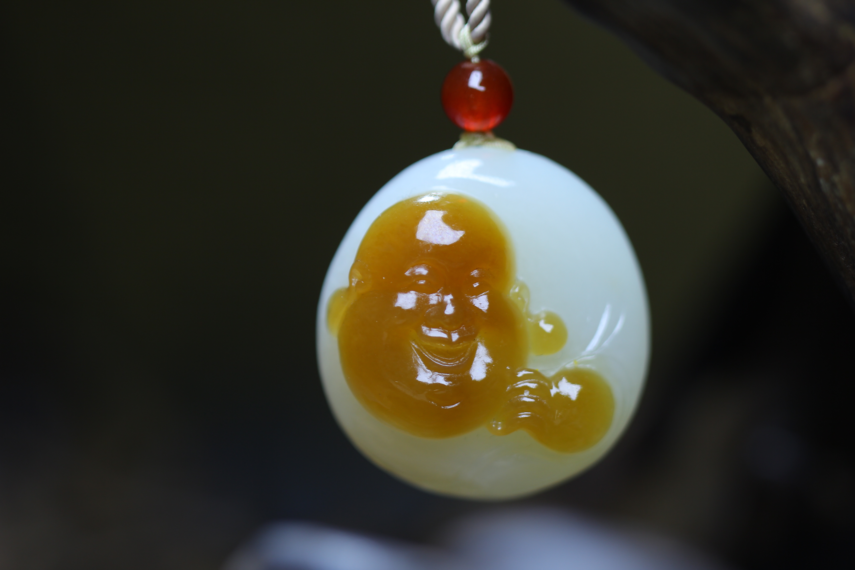 新疆山料为什么比籽料便宜,为什么玉友喜欢新疆料