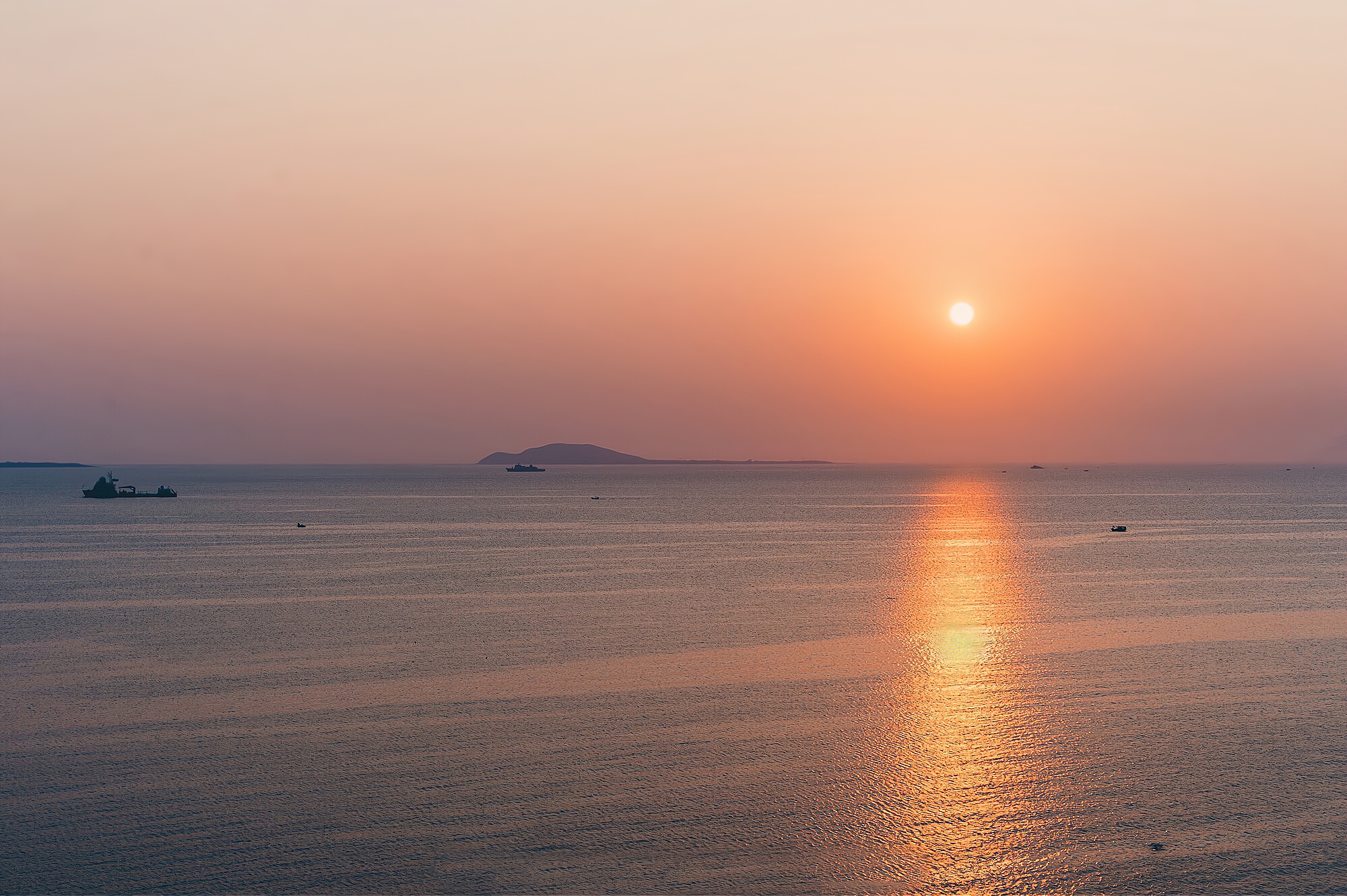 三亚被游人吐槽,为什么三亚消费比外国还高