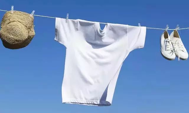 如何清洗皮衣服上的顽固污渍,如何快速清洁衣服上污渍的小妙招