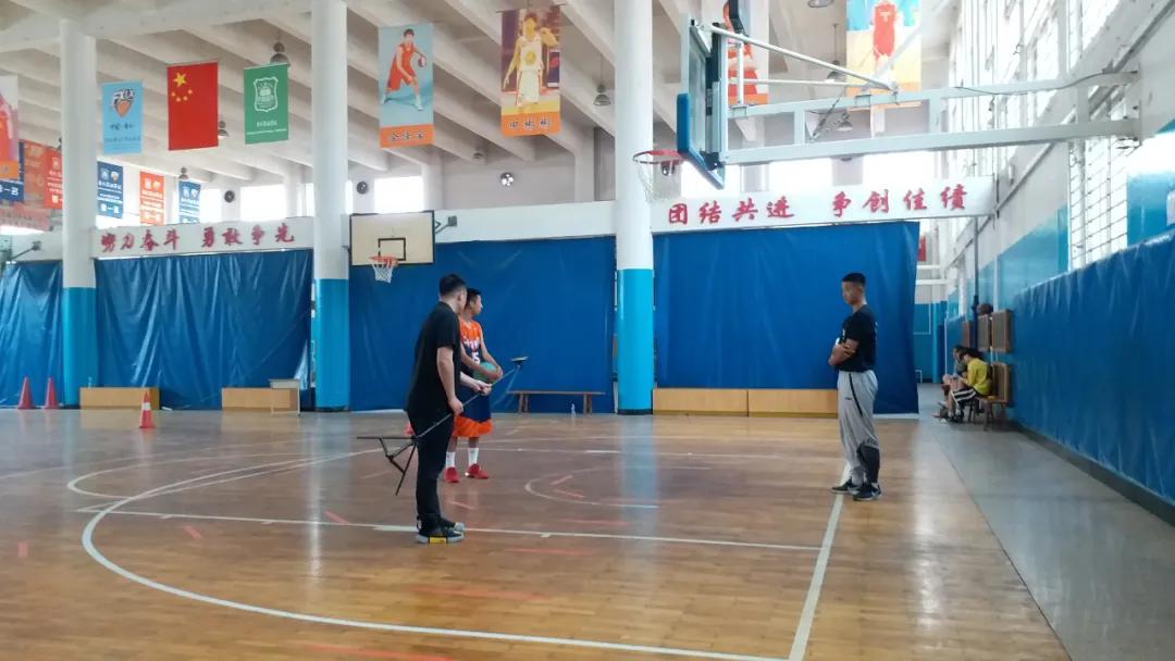 满怀赤子之心，再现抗疫攻坚精神——2020年阜新篮球学校全国U系列参赛队线上“体能大比武”活动纪实