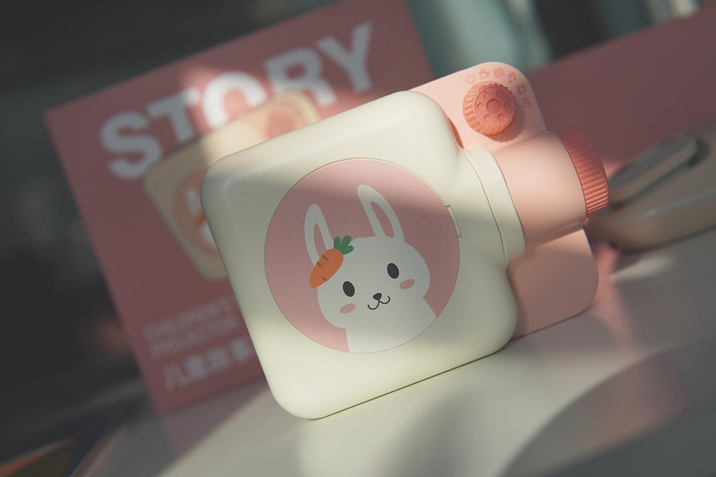 带娃好帮手,能投影能互动的趣学伴儿童故事放映机