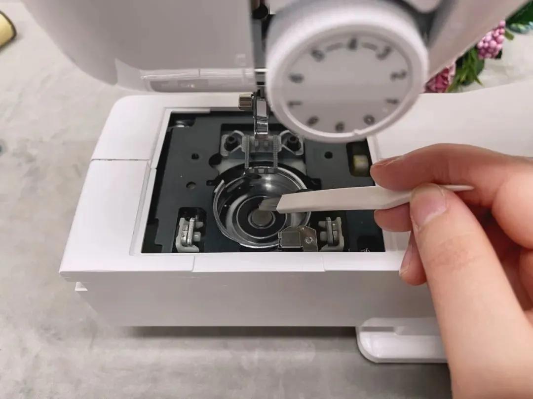 缝纫底线怎么调整教程视频,缝纫技巧底线跳线怎么办