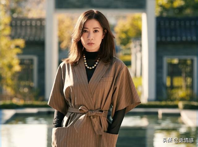 两个有家庭的人相爱受伤害的是谁,两个有家庭的人相爱要怎样才长久