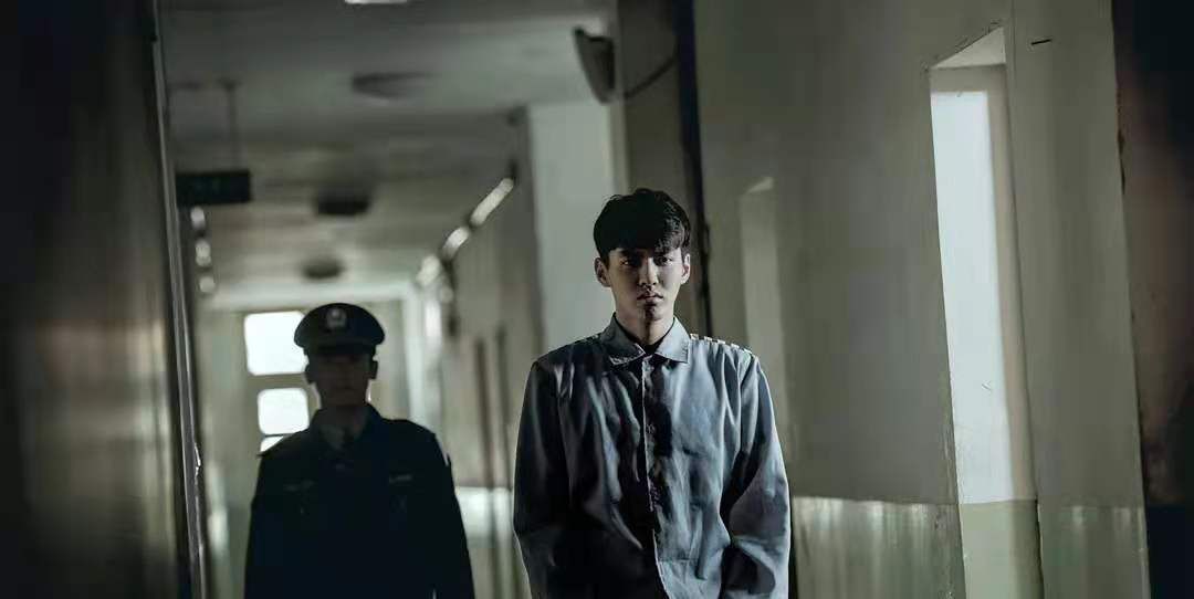 为什么吴亦凡到今天才“崩塌”?