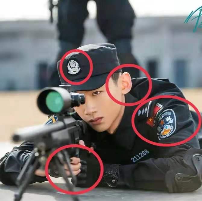 白敬亭黑衣服剧照,白敬亭剧照被抄袭