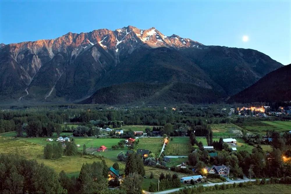 避疫圣地?BC省这些“宝藏城市”,人特别少,生活却挺方便