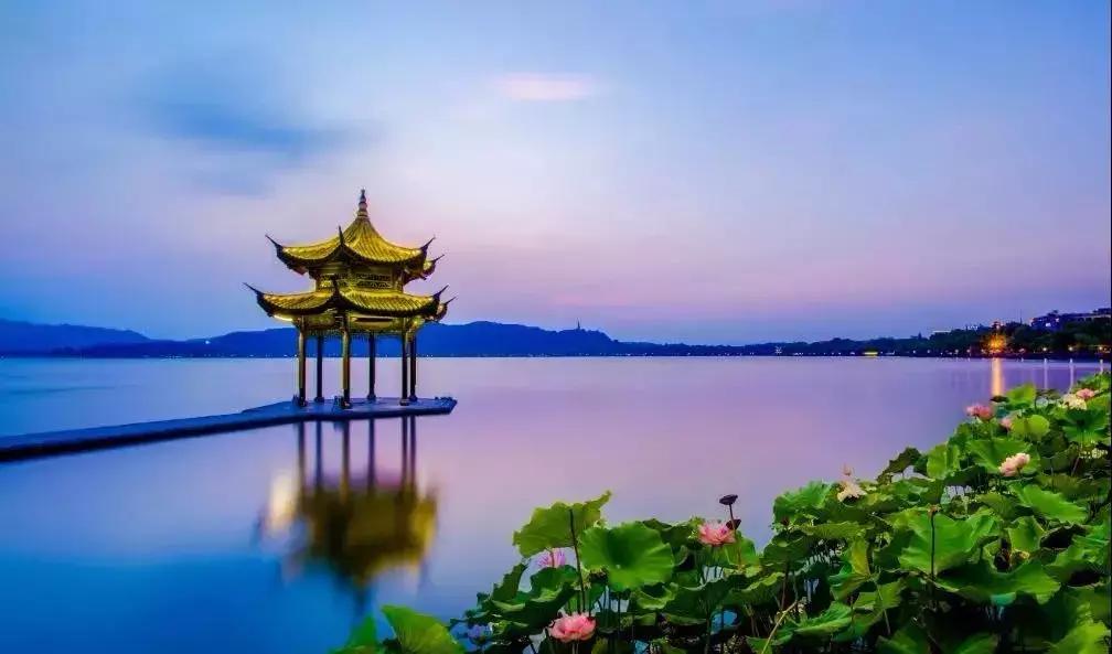 人生最洒脱的10大诗词,人间最美是释怀九首诗词完美诠释