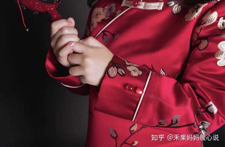 不生女儿不知道现在的童装有多美!各品牌拜年服大盘点,快上车