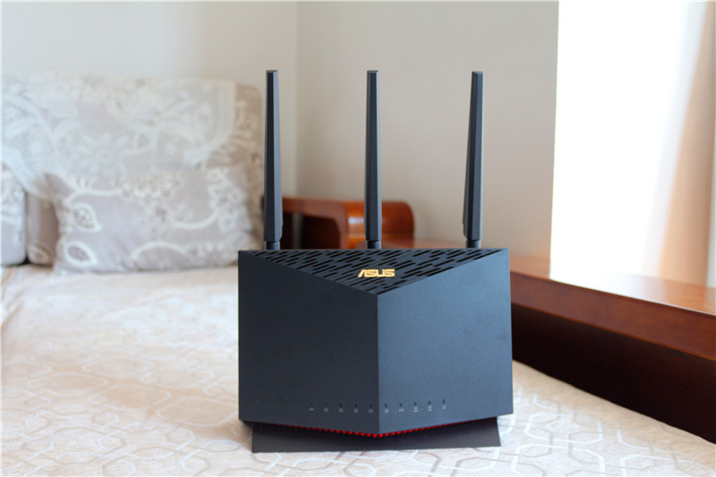 华硕roggt-ax6000路由器测评,华硕rtax56u路由器测评