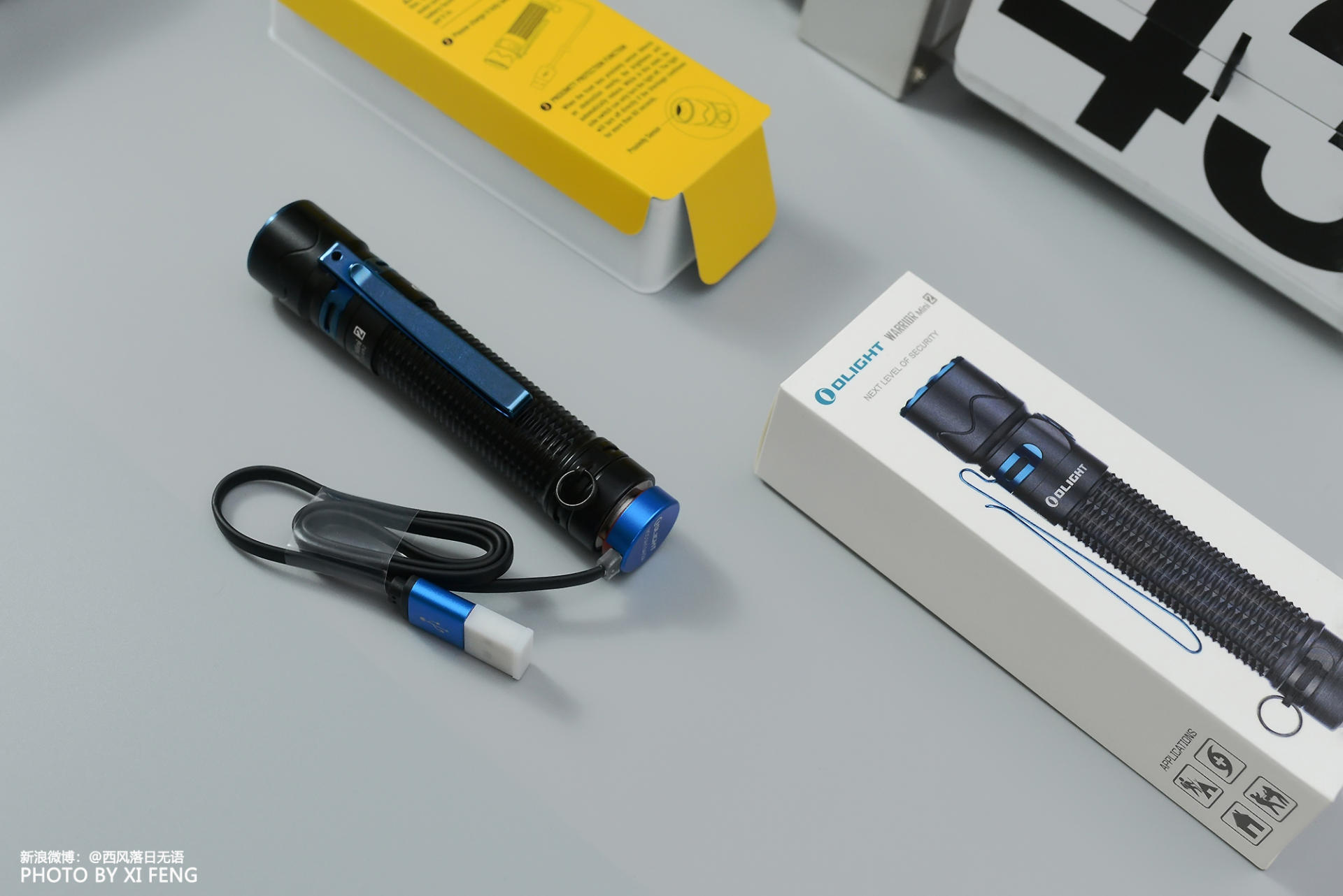 入坑战术手电,老司机推荐了OlightWarriormini2