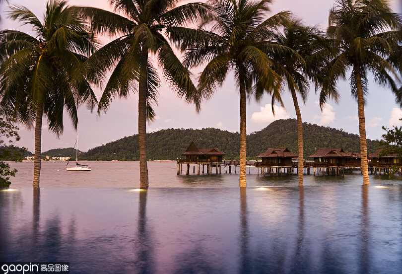 秘境酒店香格里拉,秘境森林温泉酒店
