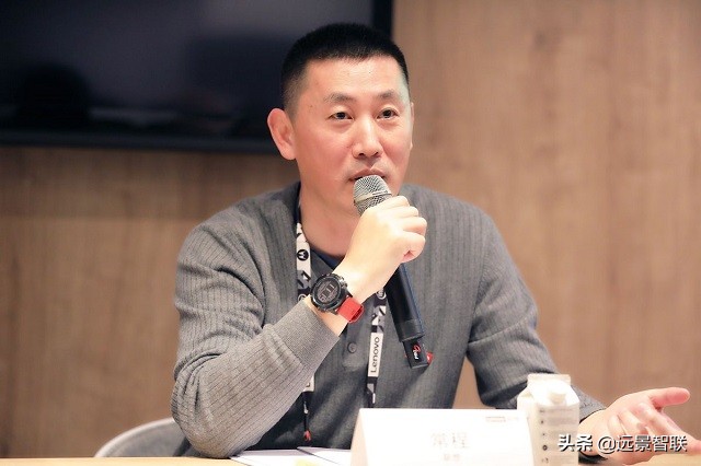 前有韦德后有詹皇,卢伟冰常程加入小米