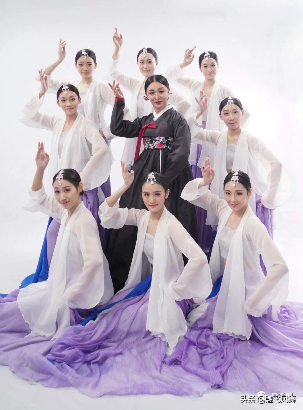 刘福洋的朝鲜舞飘逸洒脱越看越爱,金星老师跳舞太美