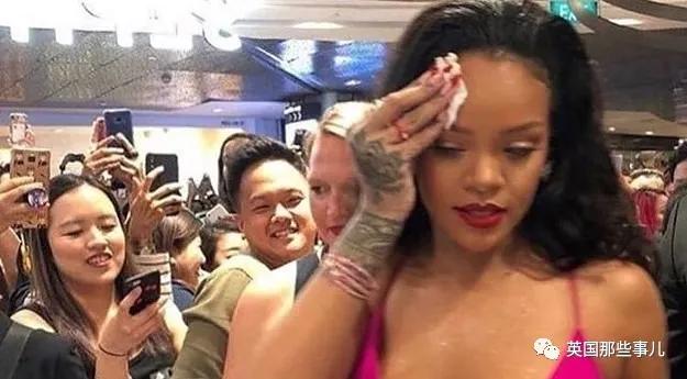 蕾哈娜时隔7年重回舞台,美妆博主蕾哈娜副业