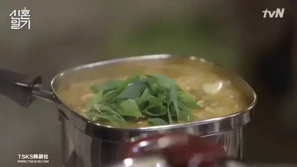 李现和杨紫的cp超话,比杨紫小的明星cp