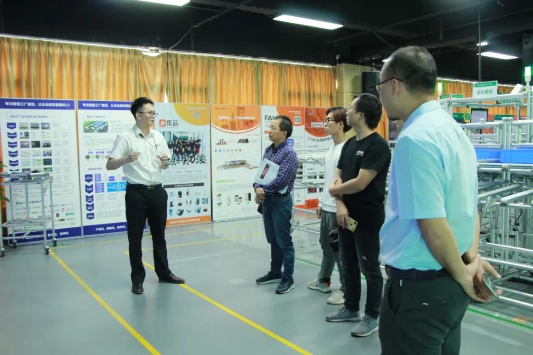 智造界“传奇”|精工智能接受凤凰网媒体采访