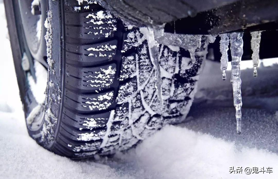 冬天不下雪有必要换雪地胎吗,下雪必须换雪地胎吗