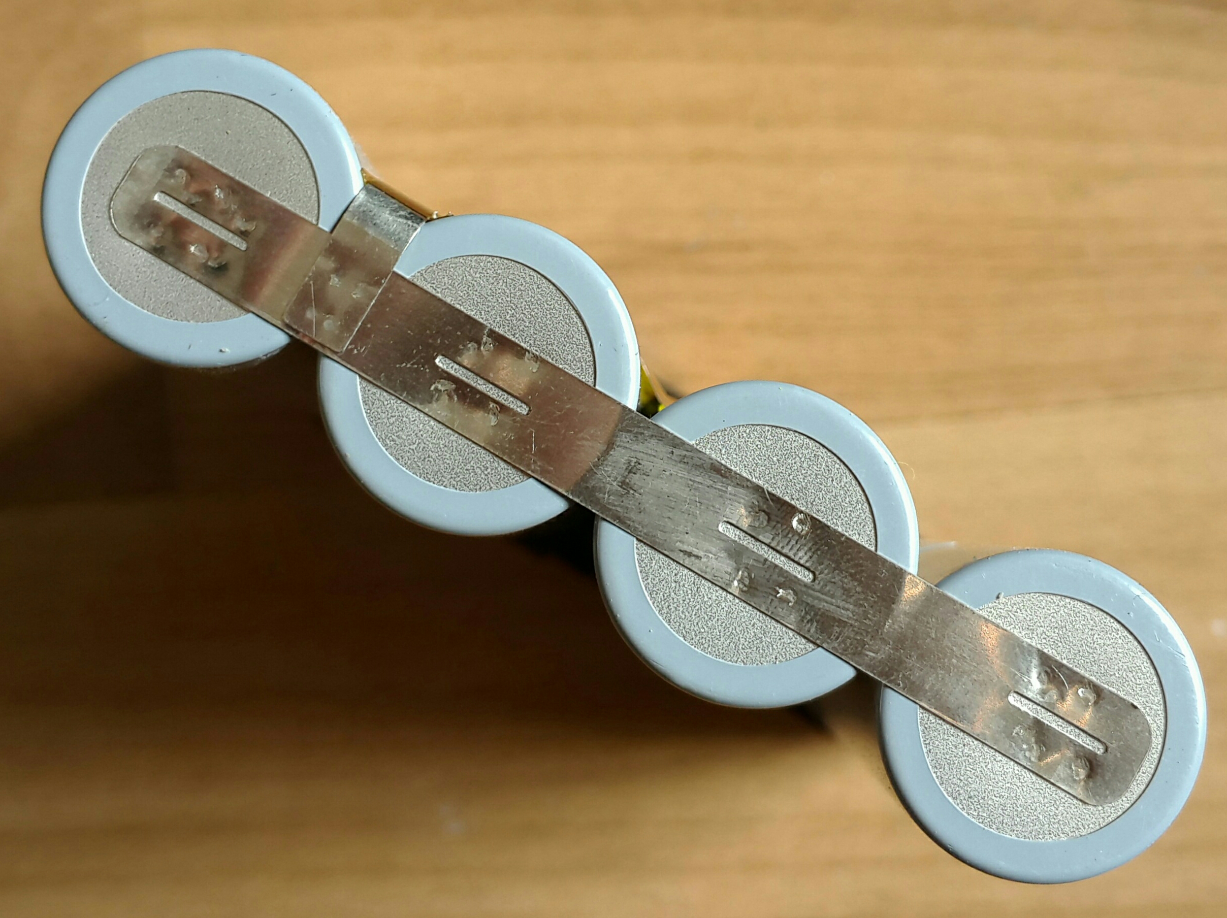 小米首款产品,小米第一款未来科技手机