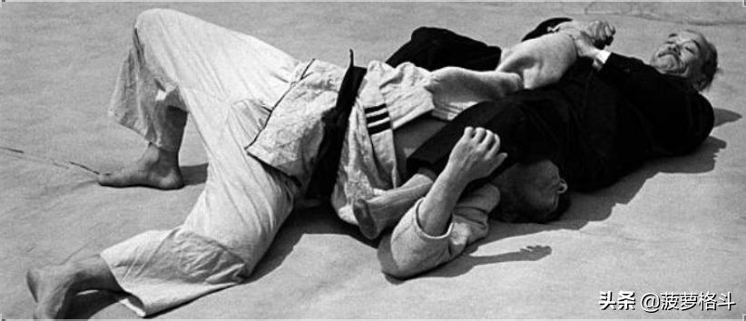 打不过就加入永劫无间,打不过就加入是谋略吗