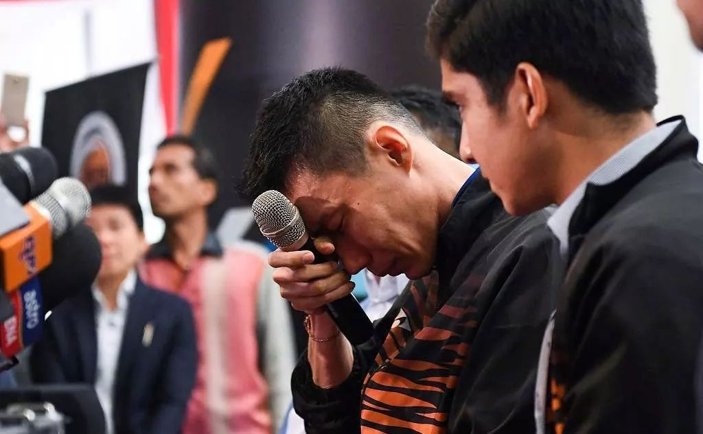 李宗伟谈抗癌过程33次电疗,李宗伟谈抗癌痛到喷麻药