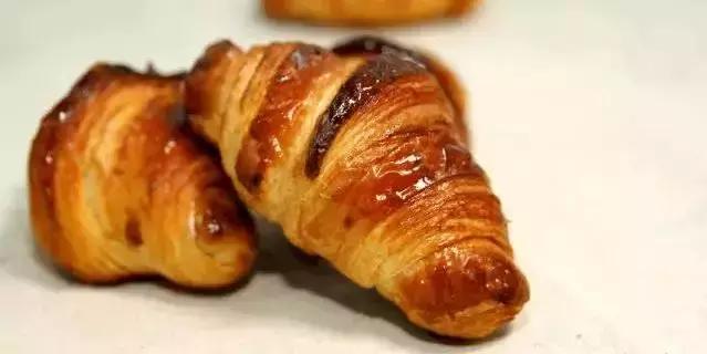 面包分类有哪些？拒绝做小白，5分钟带你了解面包8大种类