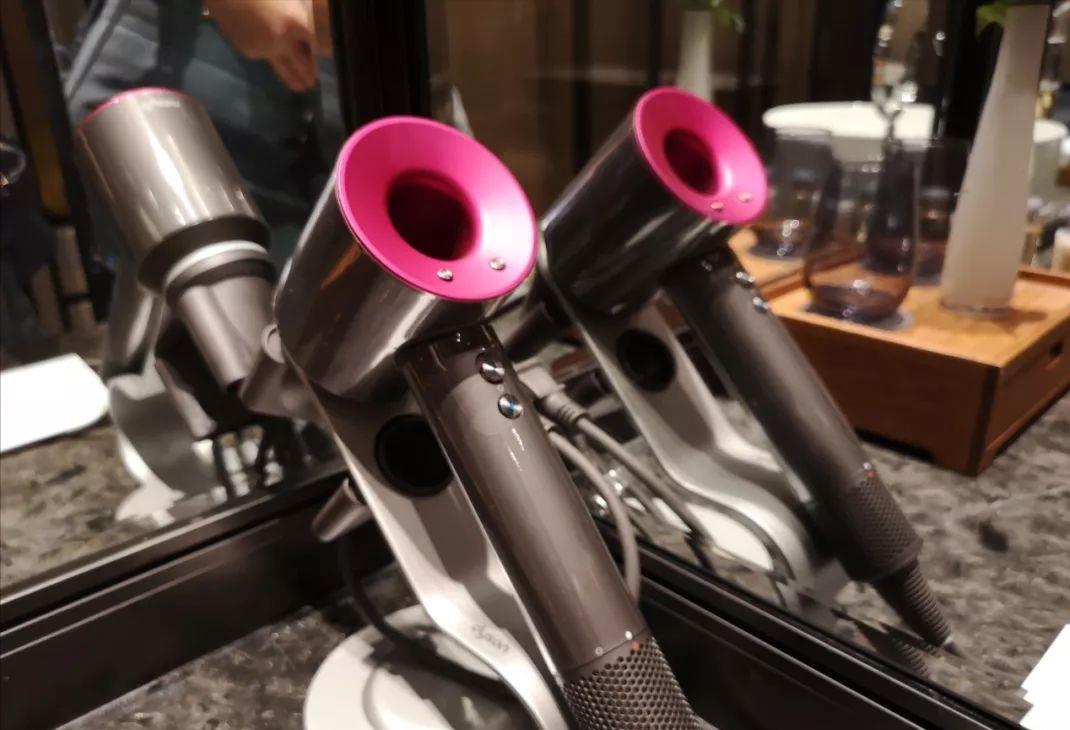 为什么深坑酒店被称为建筑奇迹,惊艳世界的深坑酒店